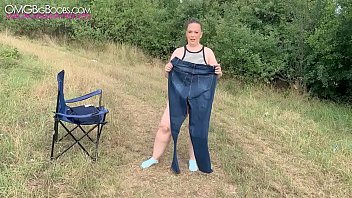 Mia Sweetheart Fits Her Fat Ass In Jeans