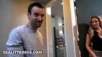 (Alex Legend, Eva Notty)   MILF B N B   Reality Kings